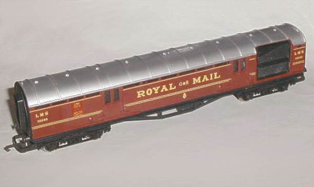 R413 LMS Royal Mail Coach