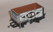 Hornby R6445 End Tipping Wagon LUNT