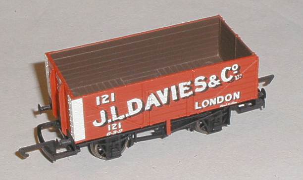 Hornby 7 plank open wagon - JL Davies and Co