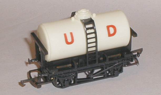 R15 UD Small Tank Wagon